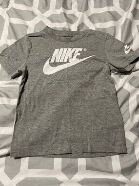 kids Nike tshirt